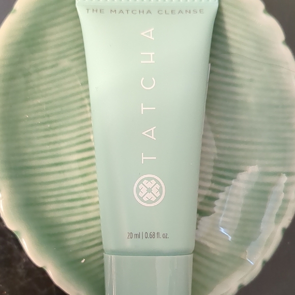 Daily Clarifying Gel Cleanser - Picture 1 of 3